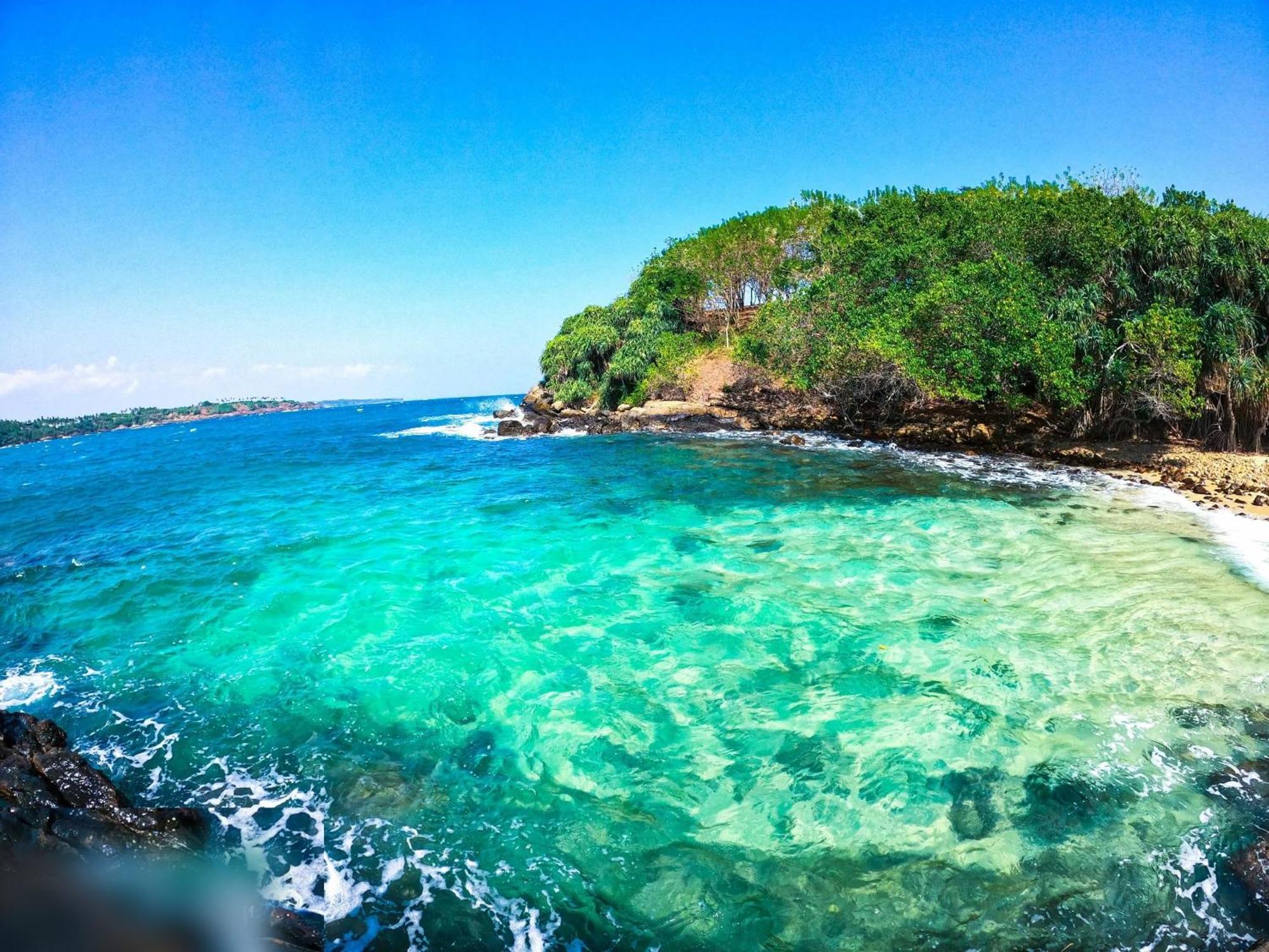 Thaproo Bay Hiriketiya Acomodação com café da manhã Dikwella Exterior foto