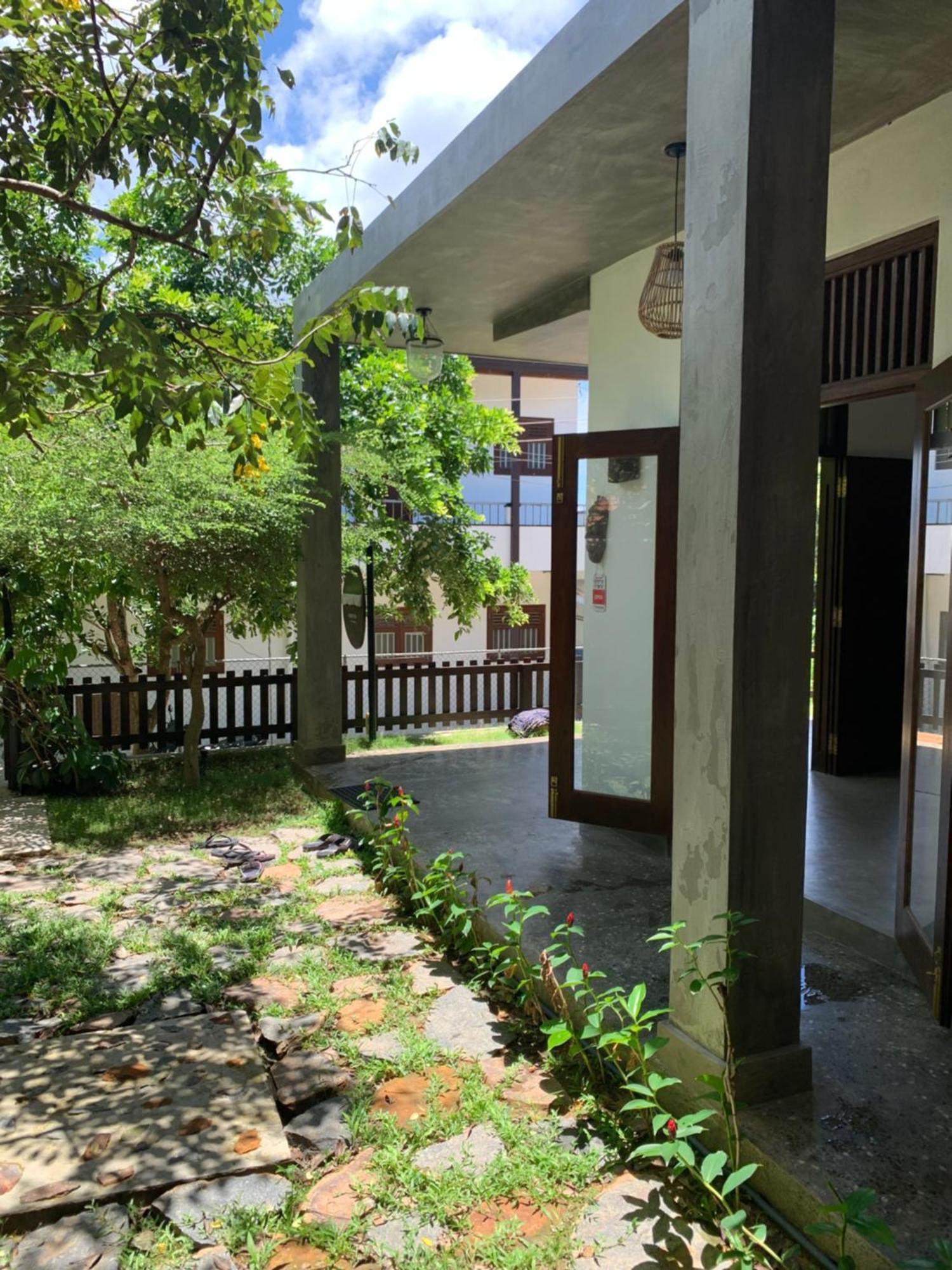 Thaproo Bay Hiriketiya Acomodação com café da manhã Dikwella Exterior foto